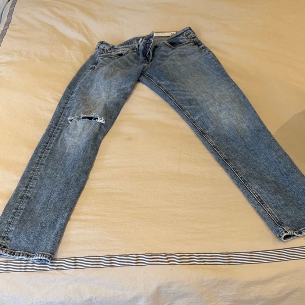 rag & bone Women's Blue Distressed Ankle Jean
